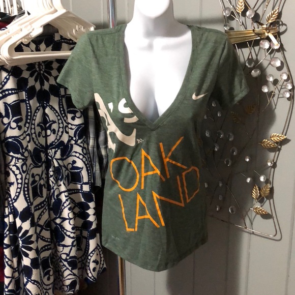 Nike Tops - Nike Oakland A’s green tee size XS